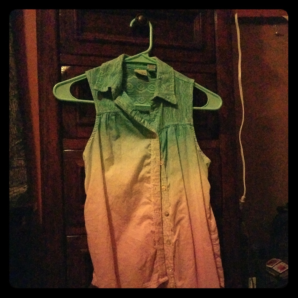 Vibrantly colored top